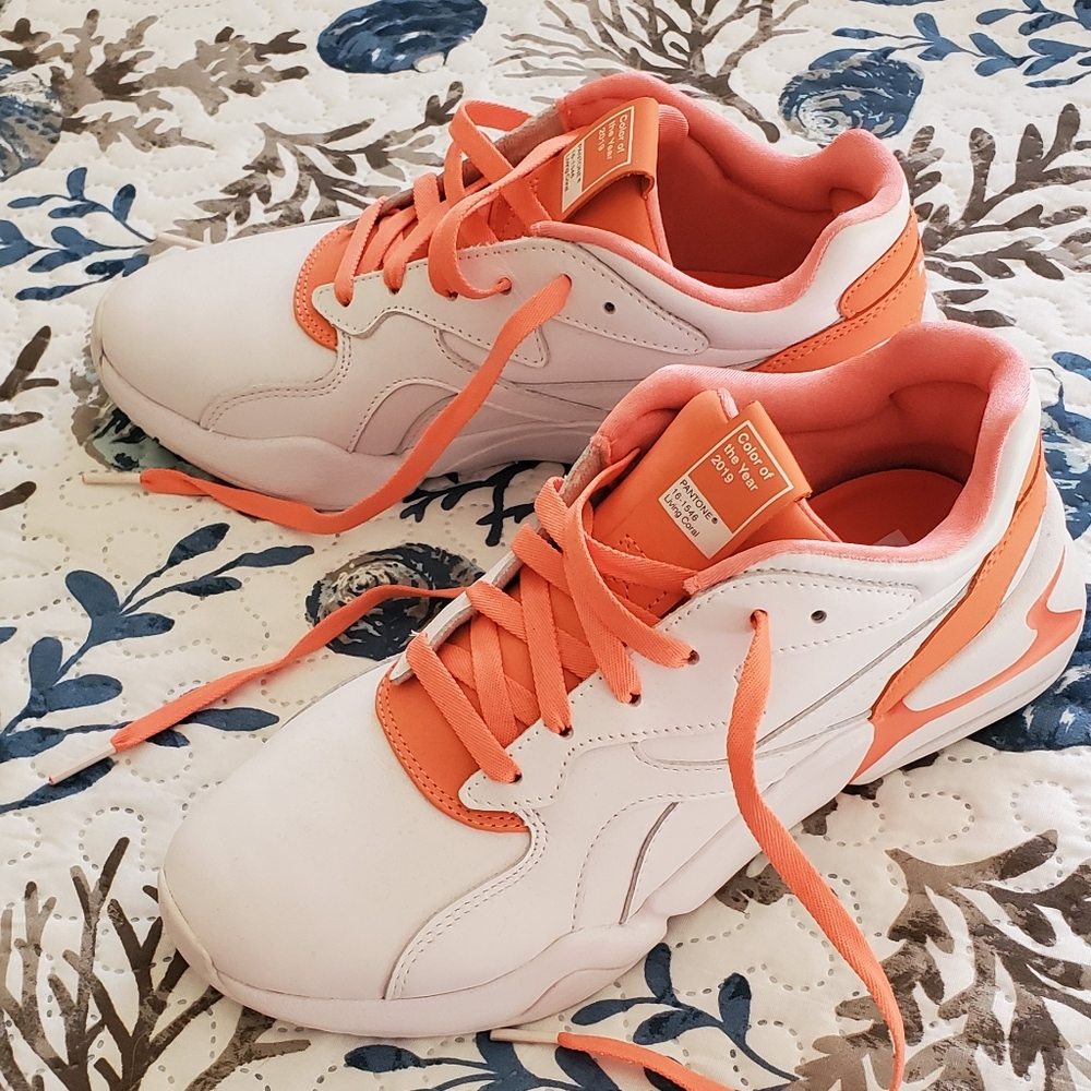 Puma Sneakers